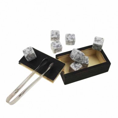 6 copë e mirë Whisky Gurë Ice Rocks reusable dhe Tonic Whisky Stones porosi për prindërit apo të dashurin