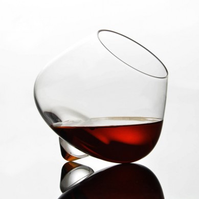 Factory Promotional Premium Whiskey Stone Set - Wholesale Creative Personality Whiskey Tumbler Wine Glass Stemless Red Wine Glass Crystal Rotating Glass – Shunstone