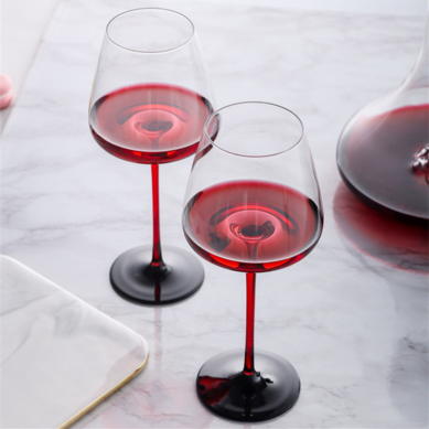 Wholesale Lead Free Crystal 550Ml 750Ml Burgundy Wine Glass With Red Stem Black Base For Home Bar Party Wedding